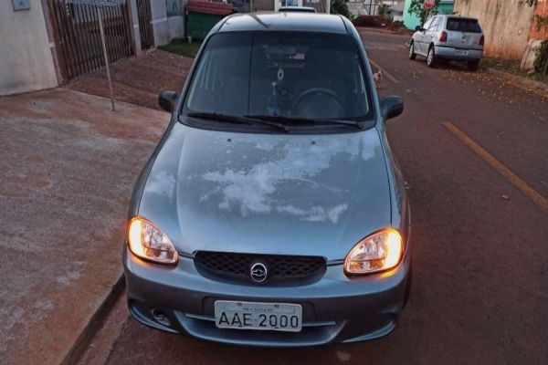 Corsa Wind é furtado na Rua Osvaldo Cruz, Região Central de Cascavel