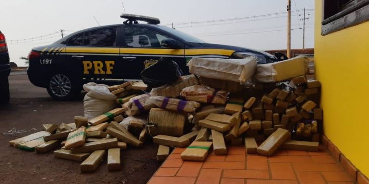 PRF apreende quase 300 quilos de maconha no Paraná