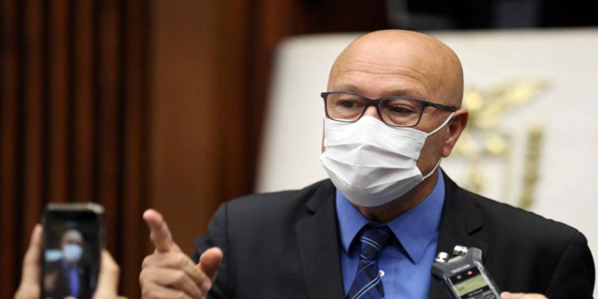 “Estão abusando dos paranaenses”, diz deputado estadual sobre aumento da tarifa de pedágio