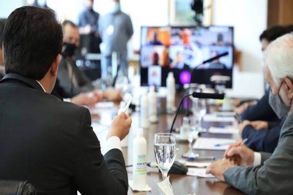 Governador se reúne com bancada para discutir emendas federais