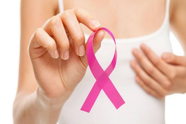 CEONC disponibiliza adesivos com orientação sobre o autoexame