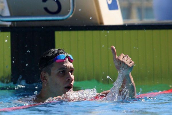 Leonardo Santos vence 200 medley com recorde pessoal, na Hungria