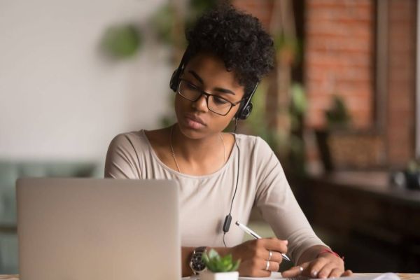 Processo seletivo de verão da PUCPR será digital 