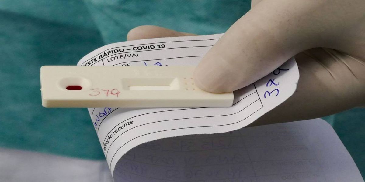 Brasil tem 158,4 mil mortes por covid-19 desde início da pandemia