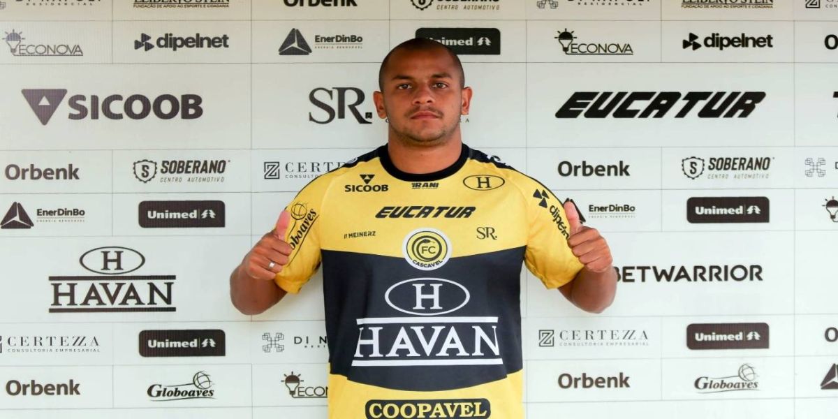FC Cascavel contrata atacante Douglas para a sequência do Brasileirão da Série D