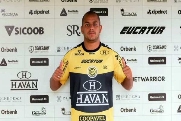 FC Cascavel contrata atacante Douglas para a sequência do Brasileirão da Série D