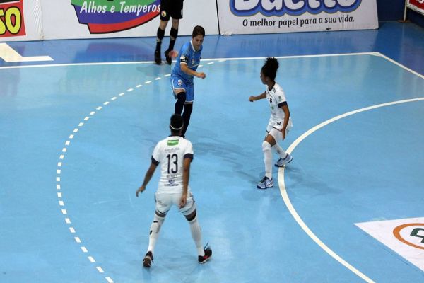 Instituto Cascavel vence Stein Cascavel no início da segunda fase do Campeonato Paranaense