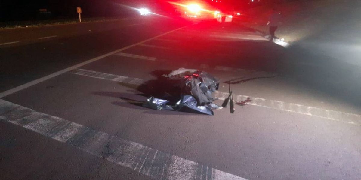 Ciclista morre após ser atropelado por caminhonete na BR-467