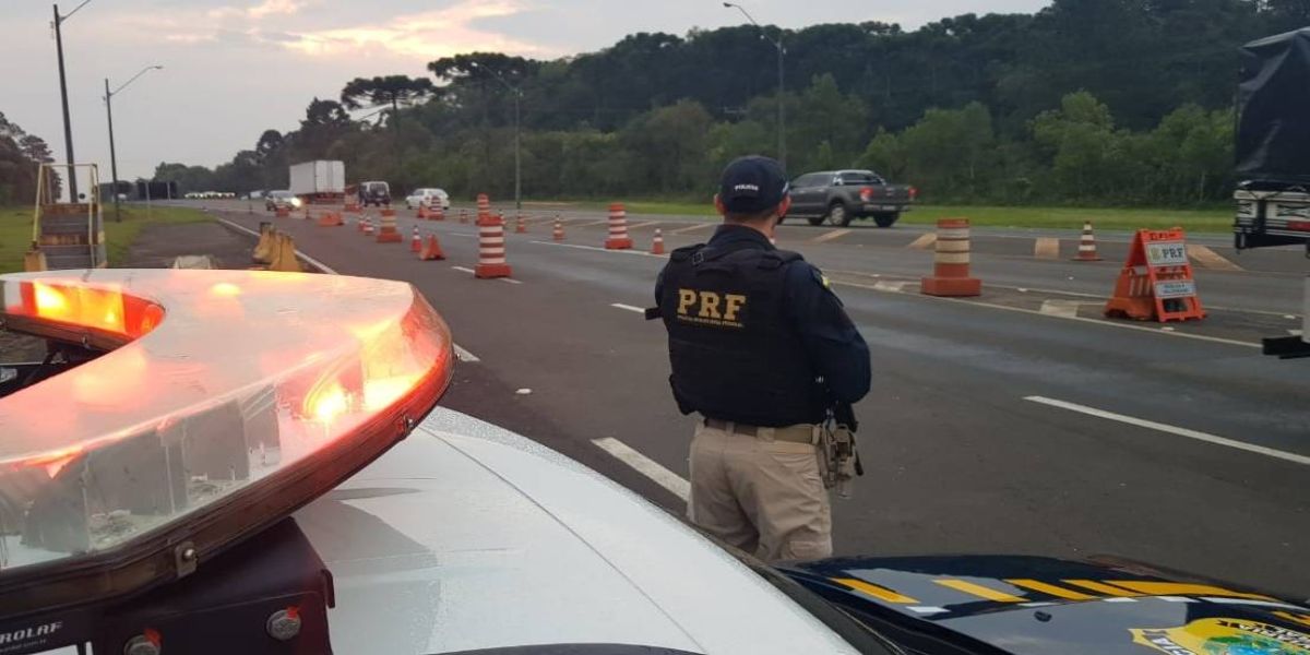 PRF Cascavel encerra a Operação Finados 2020