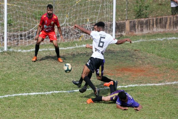 1ª Copa NPR: Despachante Cascavel, Const. Camilo e Panela da Sexta vão para semifinal após goleada
