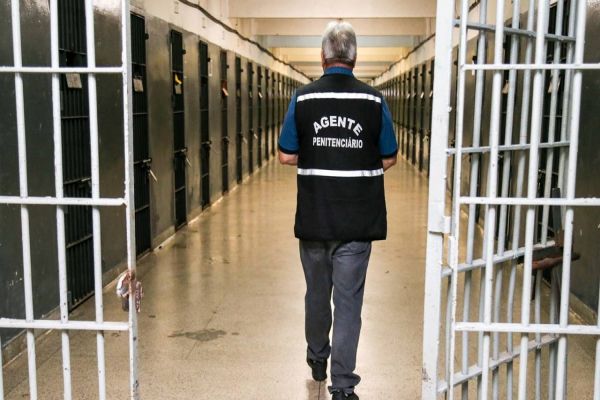 Paraná comemora o Dia do Agente Penitenciário