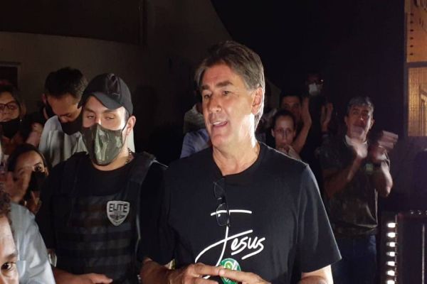 Leonaldo Paranhos é reeleito prefeito de Cascavel