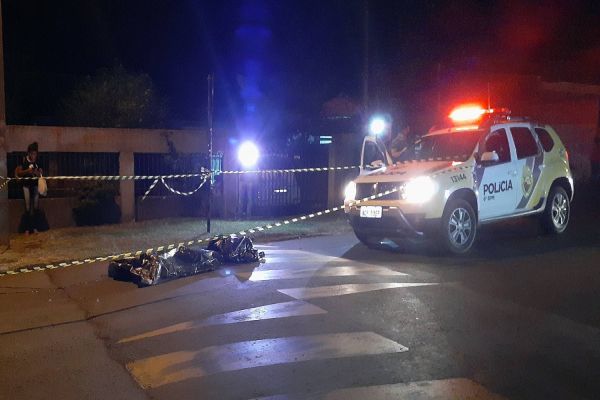 Ciclista 37 anos morre após ser atingido por moto e motociclista foge sem prestar socorro