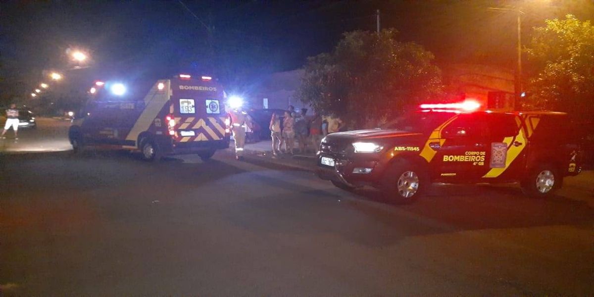 Motociclista de 25 anos fica em estado grave após colisão de trânsito na Avenida Cardeal