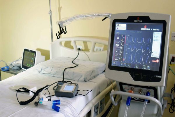 Estado anuncia ativação de leitos de UTI Covid em Curitiba