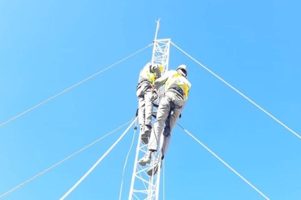Falta de energia pode deixar diversos estados brasileiros no escuro, entre eles o Paraná