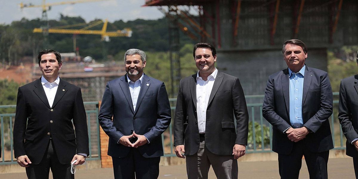 Ponte da Integração Brasil-Paraguai atinge quase 45% de execução