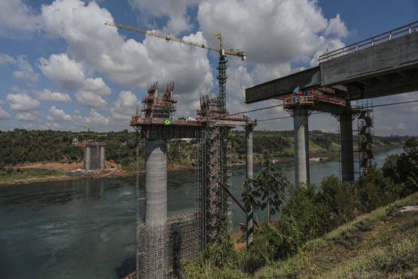 Nova ponte é peça-chave na parceria do Estado com a Itaipu