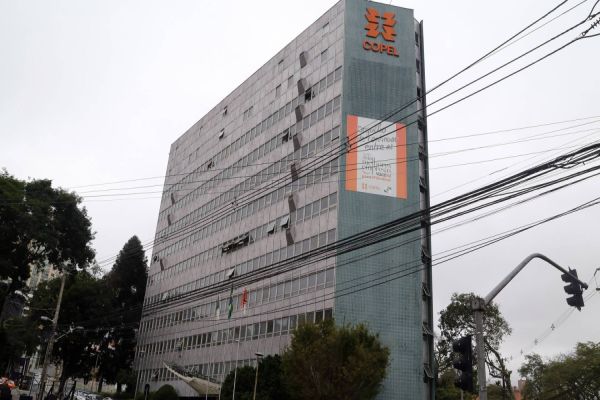 Copel e  Assembleia  assinam contrato no mercado livre de energia