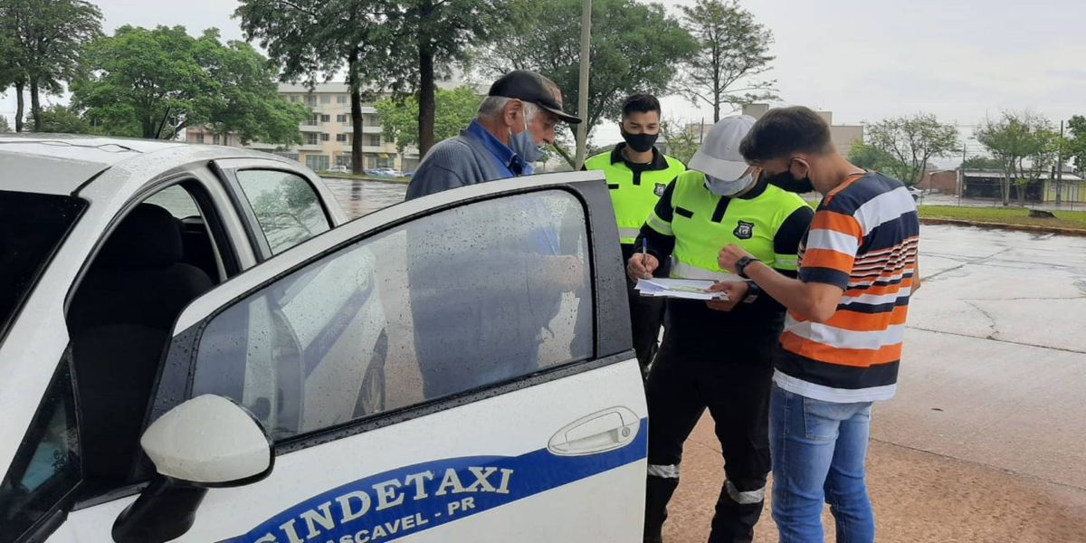 75% dos taxistas convocados comparecem à vistoria anual obrigatória da Transitar