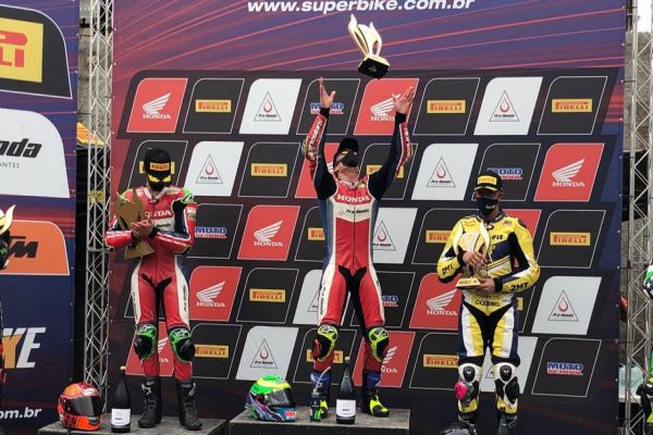 Eric Granado vence 7ª etapa e se torna primeiro tetra campeão do SBK Brasil