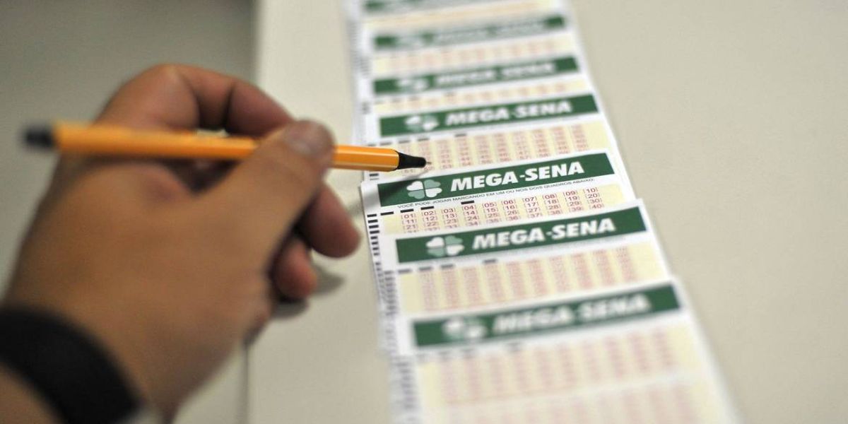 Ninguém acerta a Mega-Sena e prêmio acumula em R$ 34 milhões