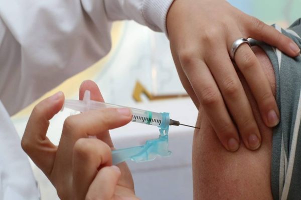 Com apoio do Comboio da Saúde, Cascavel vai imunizar jovens e adultos contra o sarampo