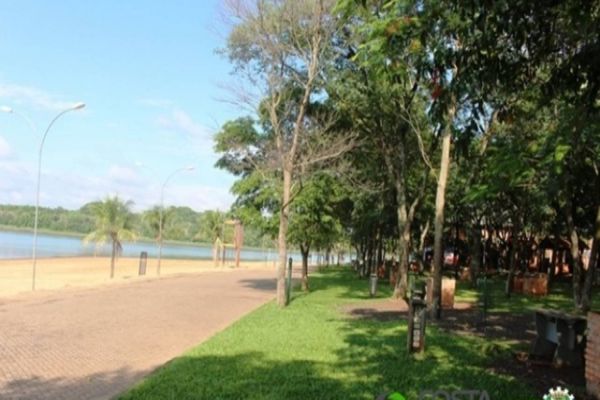 Novo decreto mantém prainha de Itaipulândia fechada por tempo indeterminado