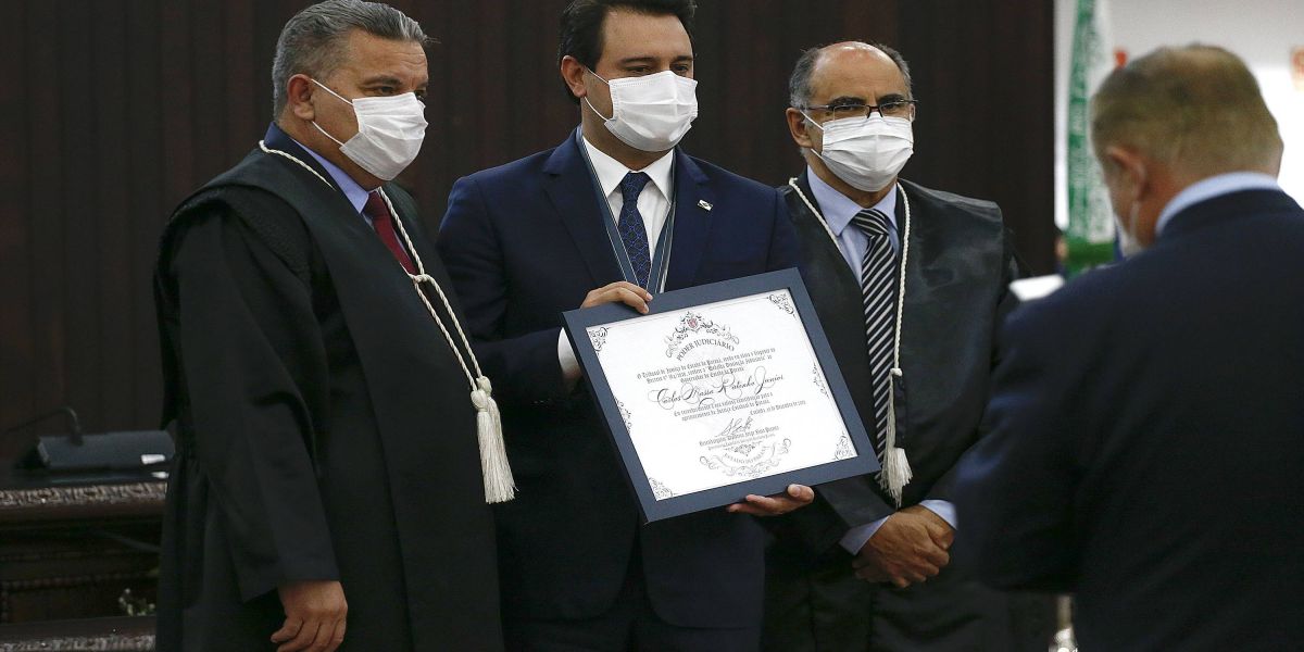 Governador destaca união dos poderes para enfrentar a pandemia