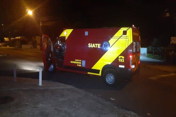 Imagem referente a notícia: Ônix foge sem prestar socorro após colisão de trânsito e motociclista fica ferido