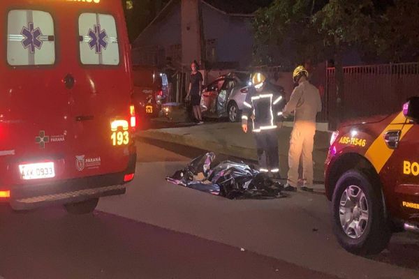 Imagem referente a notícia: Motociclista morre e outras duas ficam em estado grave após colisão de trânsito na Rua Vitoria