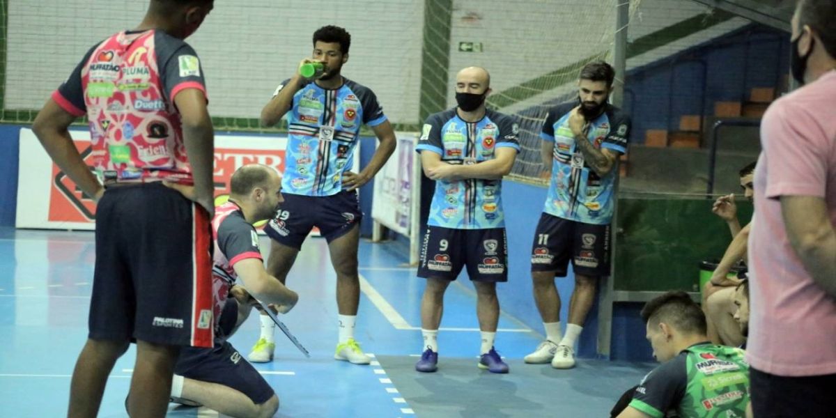 Cascavel Futsal se prepara para a partida de ida contra o Campo Mourão