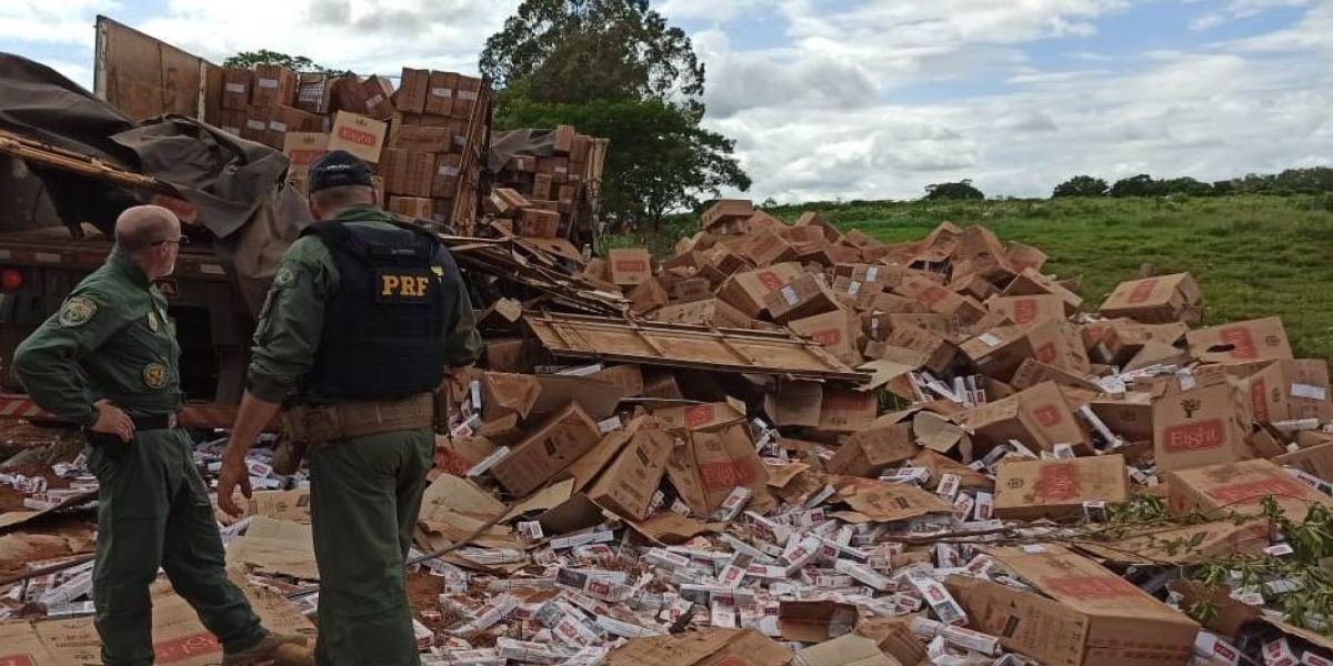 Durante final de semana, PRF no Paraná dá prejuízo de mais de R$ 4 milhões ao crime organizado