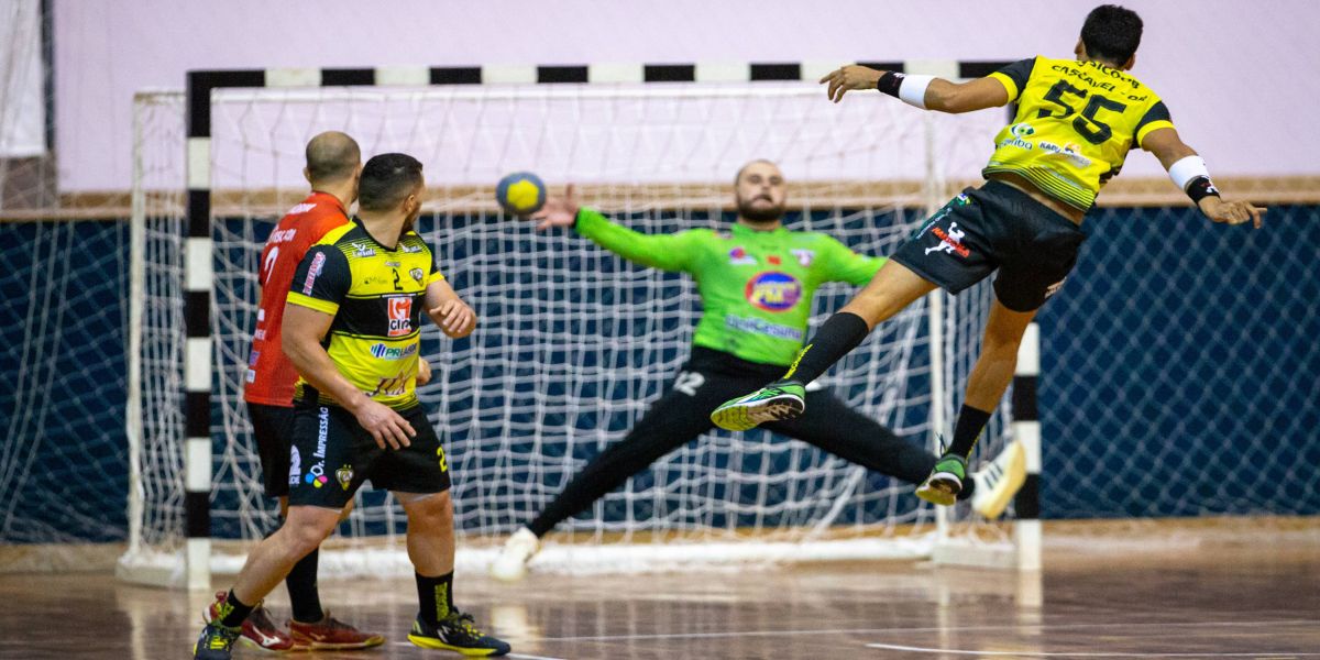Cascavel estreia com derrota na Liga Nacional de Handebol