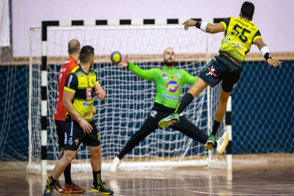Cascavel estreia com derrota na Liga Nacional de Handebol