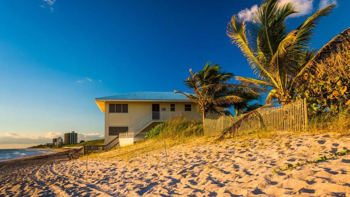 Aluguel de imóvel na praia: Dicas para você evitar transtornos e golpes