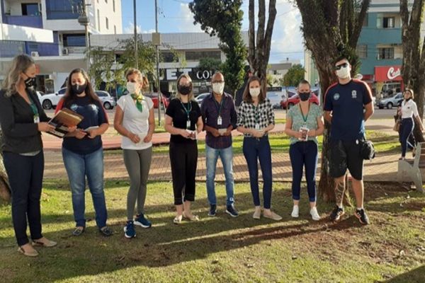 Campanha de sensibilização orienta comunidade a não dar esmolas e encaminhar casos ao Município