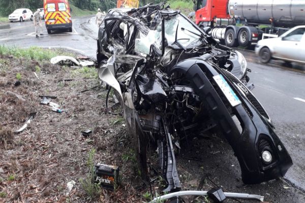 Imagem referente a notícia: Grave acidente registrado entre Coronel Vivida e Pato Branco