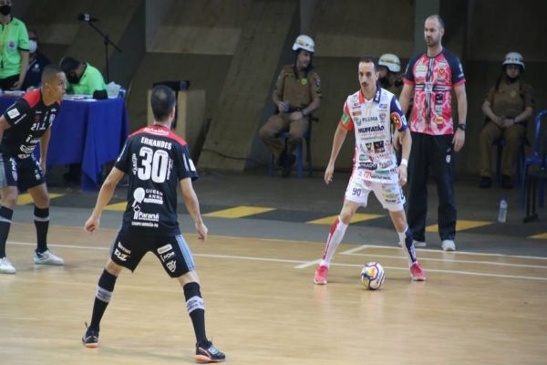 Cascavel Futsal vence fora de casa o Campo Mourão pela semifinal do estadual