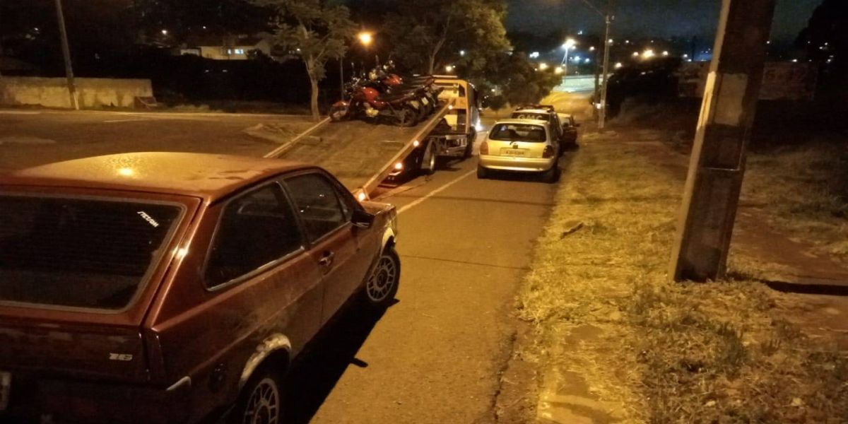 Operação Bloqueio realiza 44 autuações e recolhe 15 veículos irregulares em Cascavel