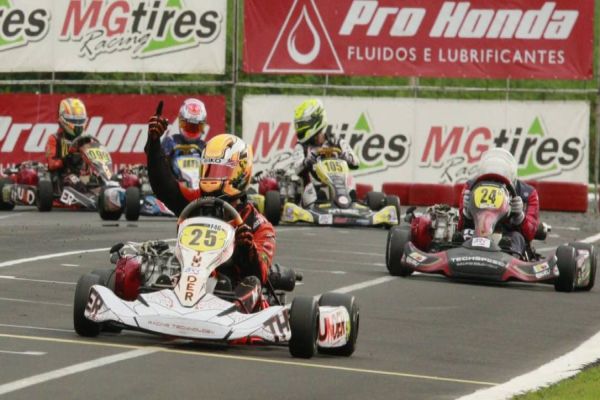 Três paranaenses são campeões na 1ª fase do Brasileiro de Kart