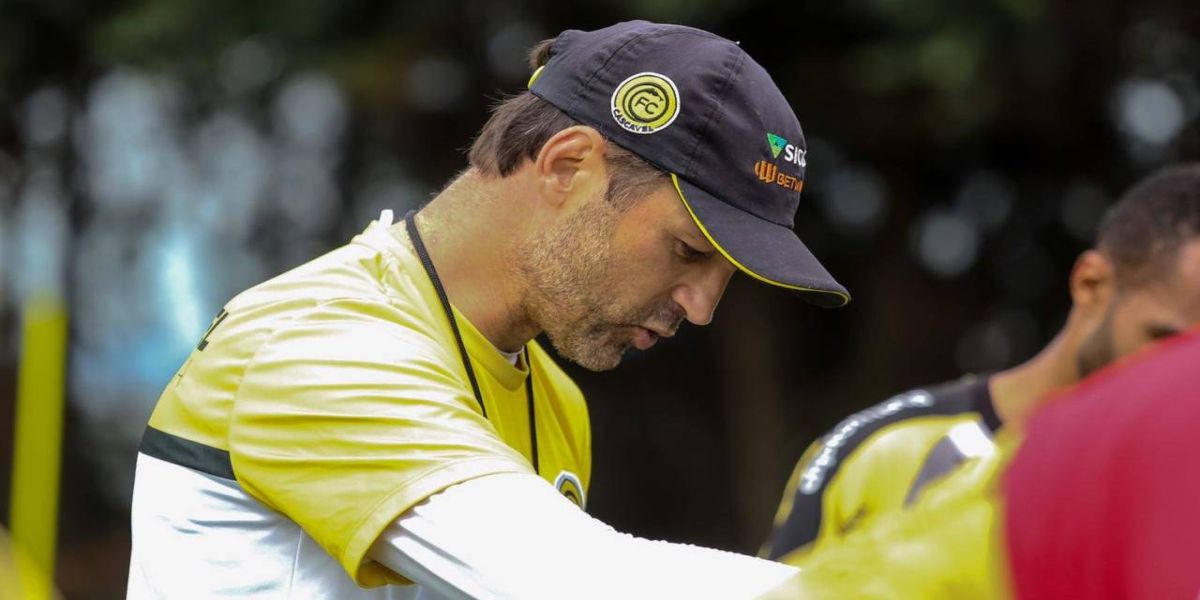 Marcelo Caranhato deixa FC Cascavel depois de um ano e quatro meses à frente da equipe
