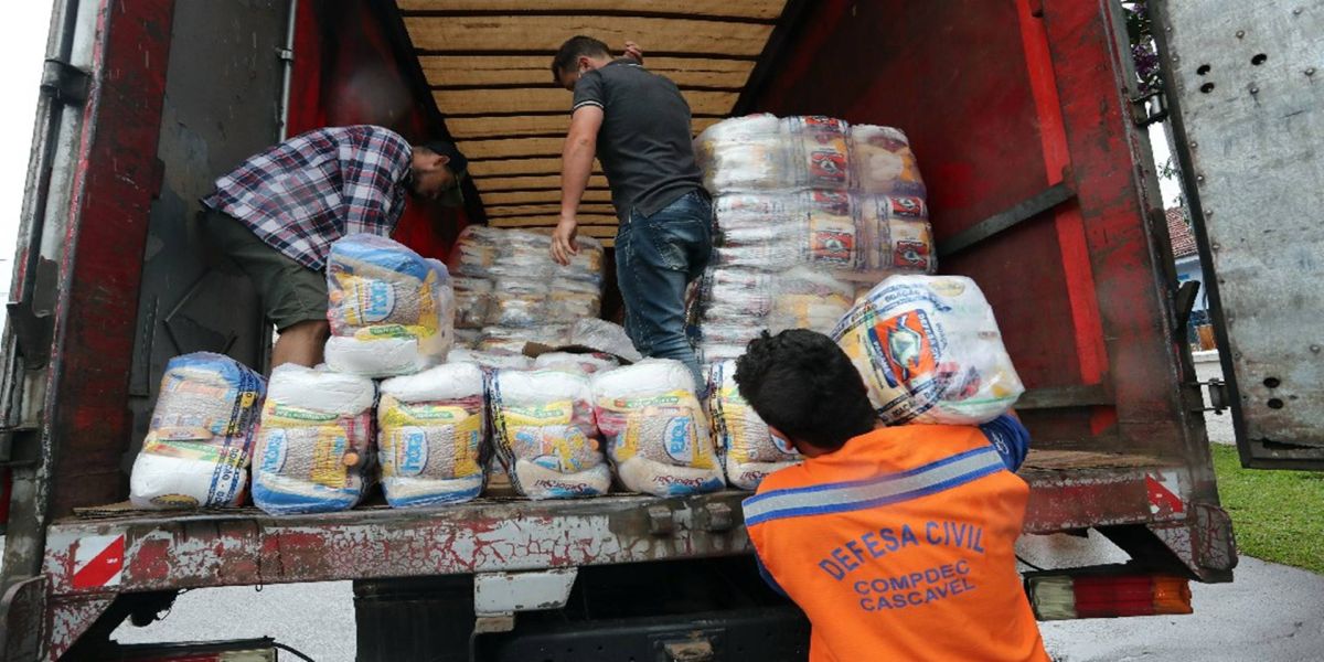 Defesa Civil doa 1,5 mil cestas básicas ao Provopar
