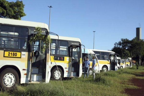 Semed renova contrato com as empresas do Transporte Escolar Rural de Cascavel