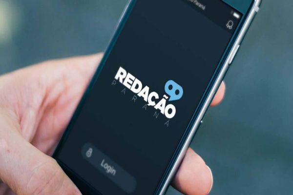 Mais de 250 mil alunos usam sistema inovador para correção de redações