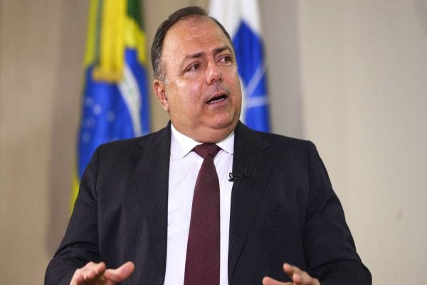 Covid-19: Pazuello diz que estados receberão vacina simultaneamente