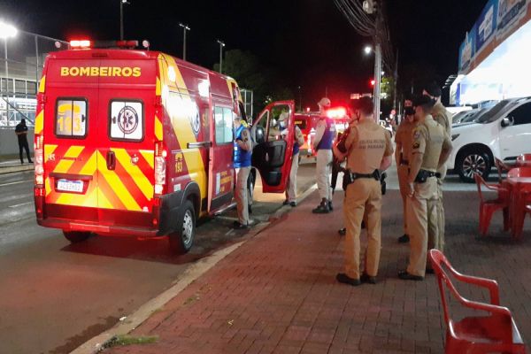 Imagem referente a notícia: Homem fica em estado gravíssimo após ser baleado na Avenida Brasil
