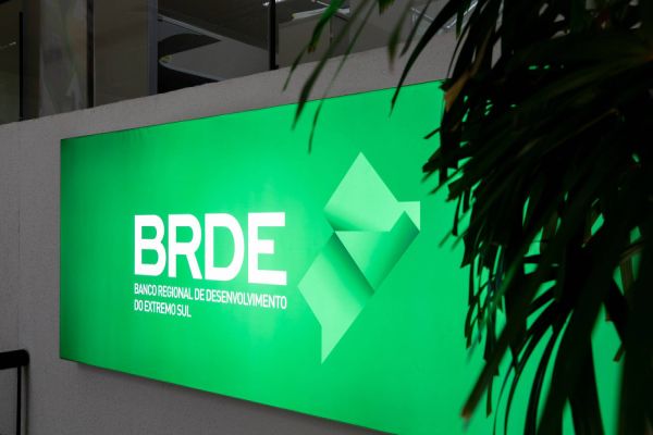 BRDE aprova R$ 1,5 bilhão em créditos para o Paraná