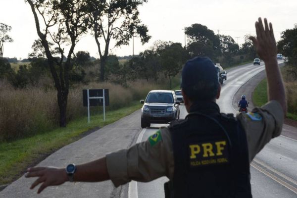PRF contabiliza 903 acidentes e 67 mortes em rodovias no ano-novo