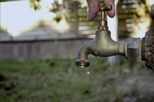 Queima de motor de poço interrompe abastecimento em Vera Cruz do Oeste